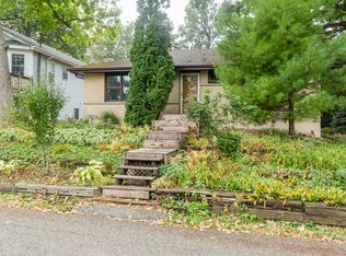 26856 N Oakdale Ln, Mundelein, IL