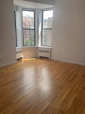 5th image of 508 Columbus Ave #1S