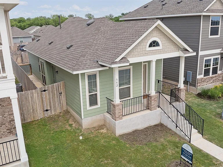 352 Witchhazel Way — Photo 2