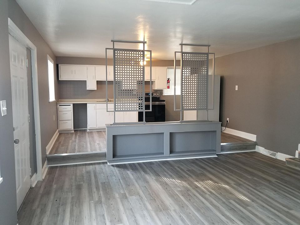 Living Room & Kitchen