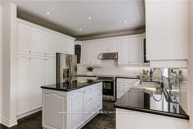 18 Newton Dr — Photo 8