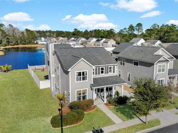 86 8th Ave, Bluffton, SC 29910