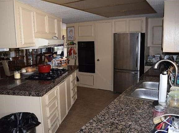 4th image of 1150 Ventura Blvd Spc 85