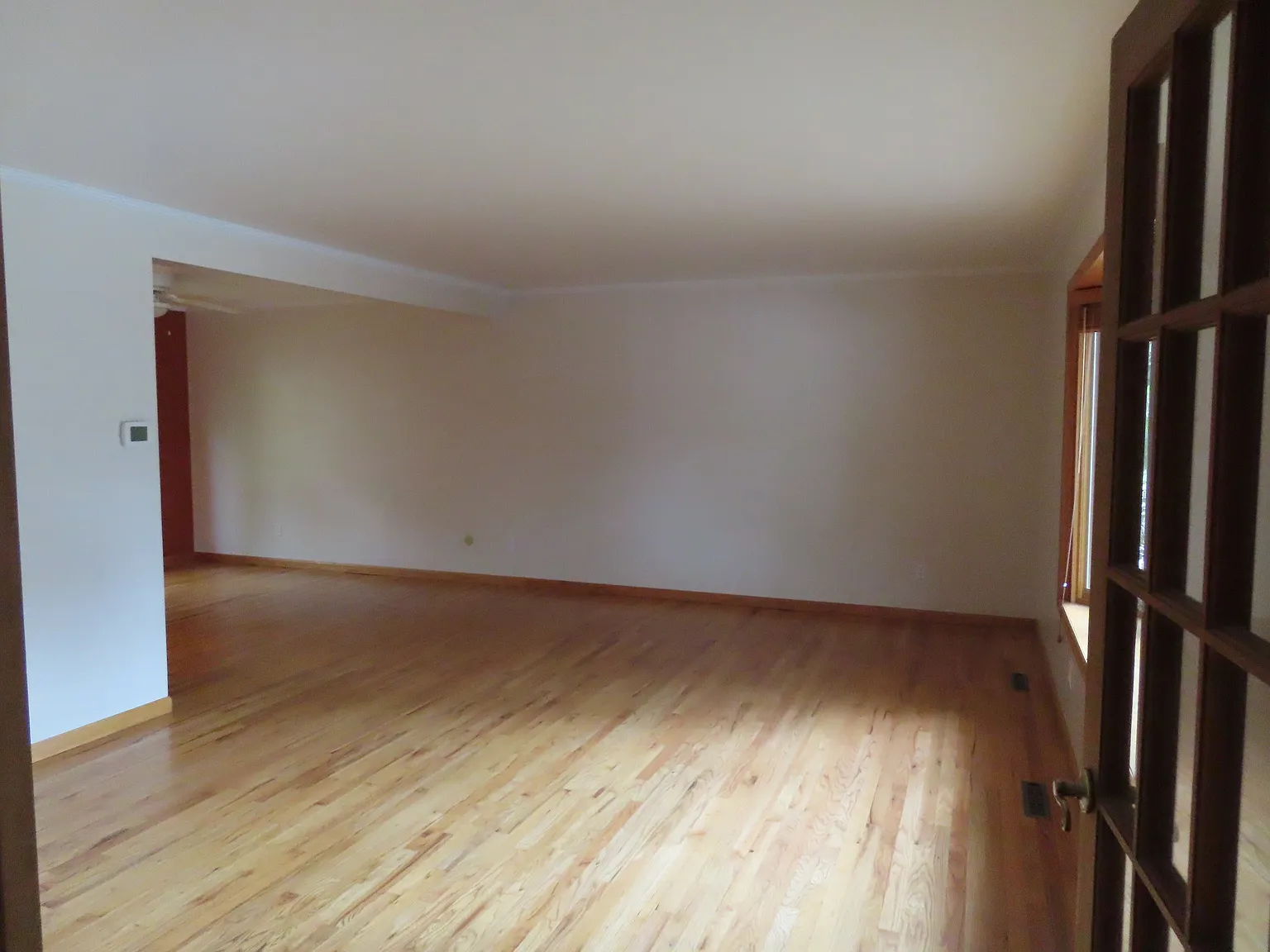 5 bed, 2700 sqft, $4,500 — Photo 4