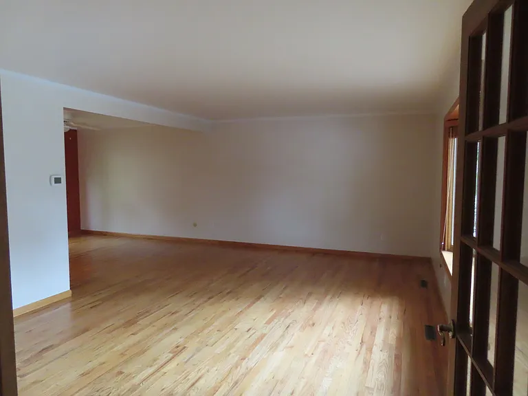 870 Waite Dr — Photo 7