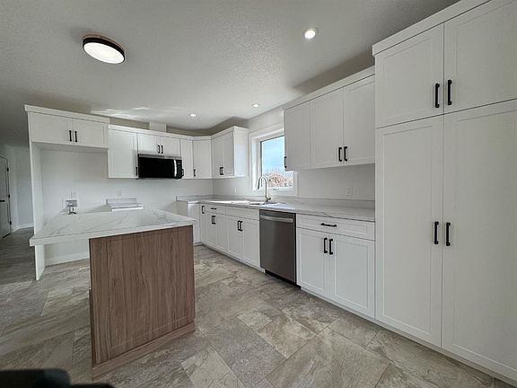 3rd image of 10510 S 102a Ave #1 & 2