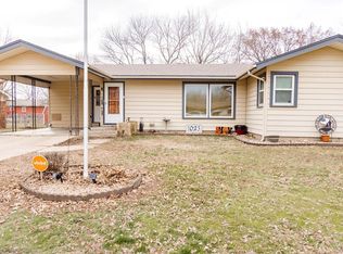 1023 N 18th Pl, Independence, KS 67301