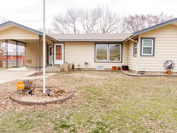 1023 N 18th Pl, Independence, KS 67301
