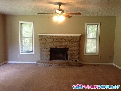 3rd image of 1045 Summer Hill Ct