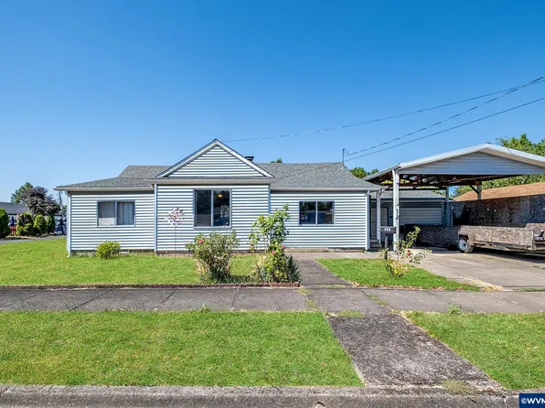 689 W Sherman St, Lebanon, OR 97355