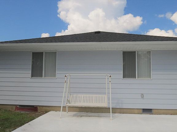 2nd image of 9 Montserrat St