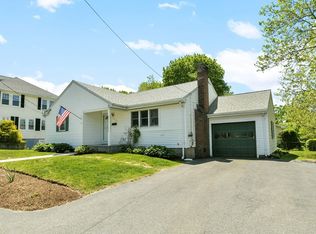155 Harding Ter, Dedham, MA 02026