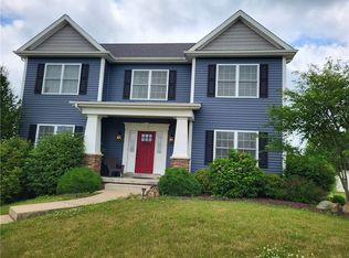 702 Bethany Ct, Mount Pleasant, PA 15666