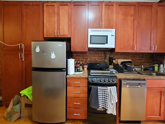4th image of 59 1st Ave APT 7
