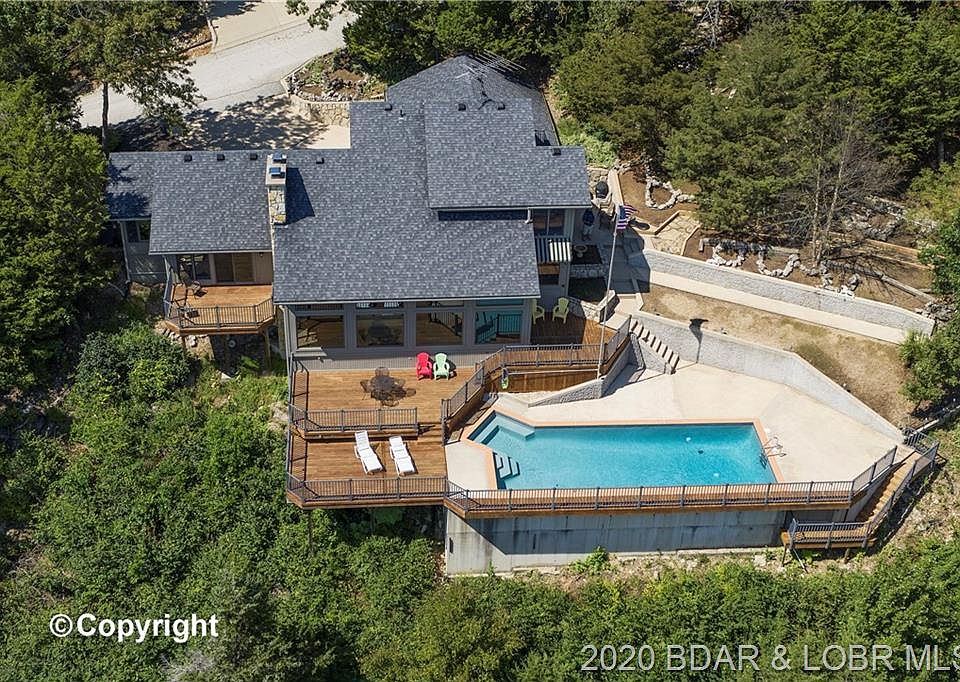 1st image of 204 Tall Oaks Dr