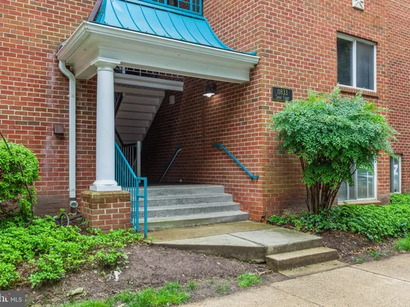 11833 Shire Ct APT 12C, Reston, VA 20191