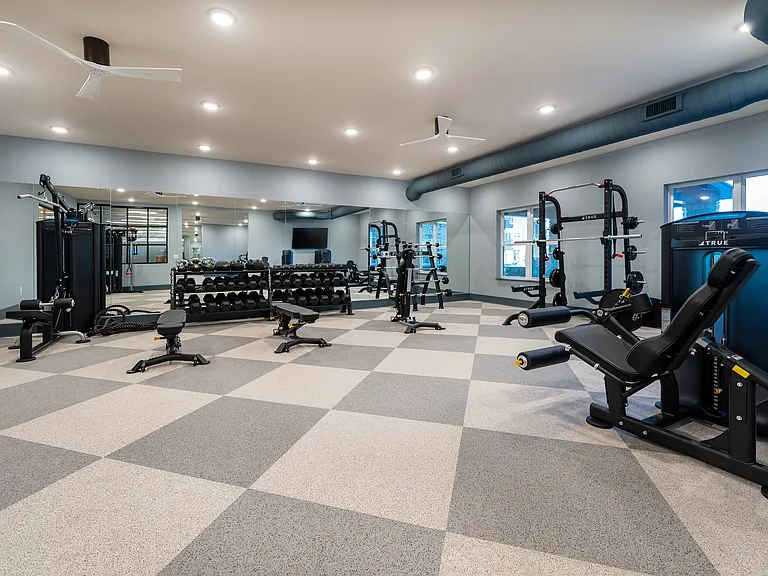 24/7 Fitness Center