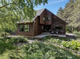 104 Sol Ln, Ottawa, ON K0A 3M0