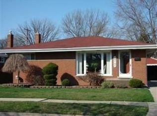 20107 Sunnyside St, Saint Clair Shores, MI 48080