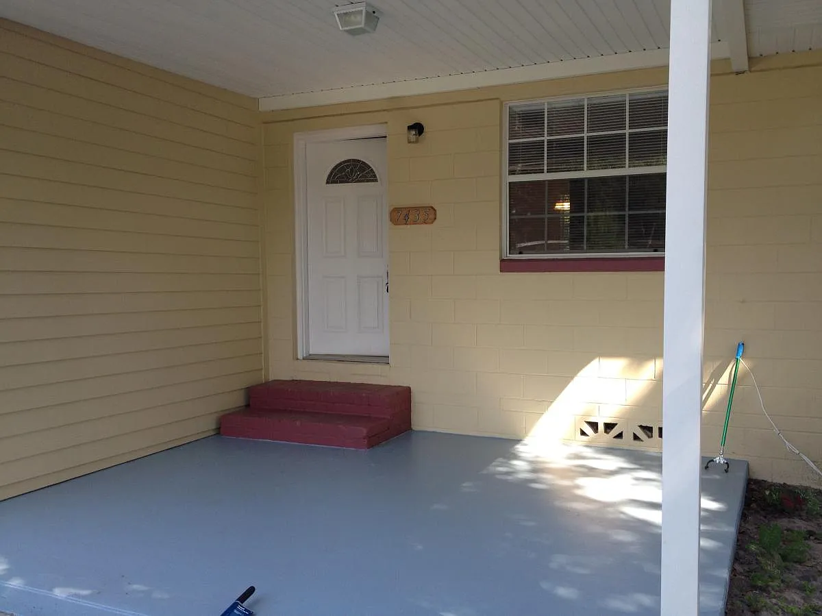 3 bed, 1.5 bath, 1370 sqft, $1,590 — Photo 3