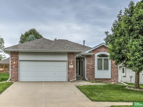 13478 Fowler Ave, Omaha, NE 68164