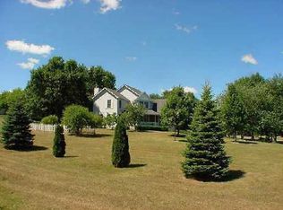 925 Beaver Crossing Ln, Saline, MI
