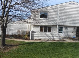 3215 Bay Landing Dr #24, Westlake, OH 44145