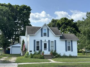 315 4th Ave, Manistee, MI