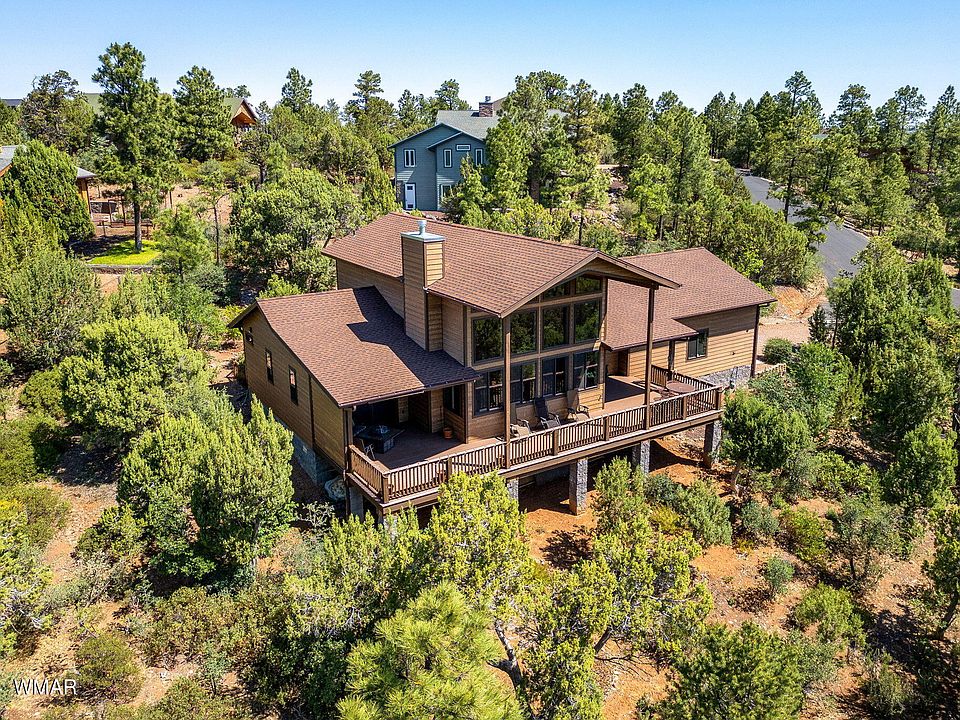 1st image of 800 E Pine Oaks Dr