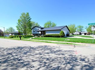 3903 N Melcosta Dr, Peoria, IL