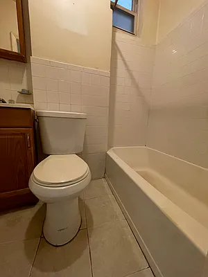 Rented by City Express Realty & Management Corp | media 15