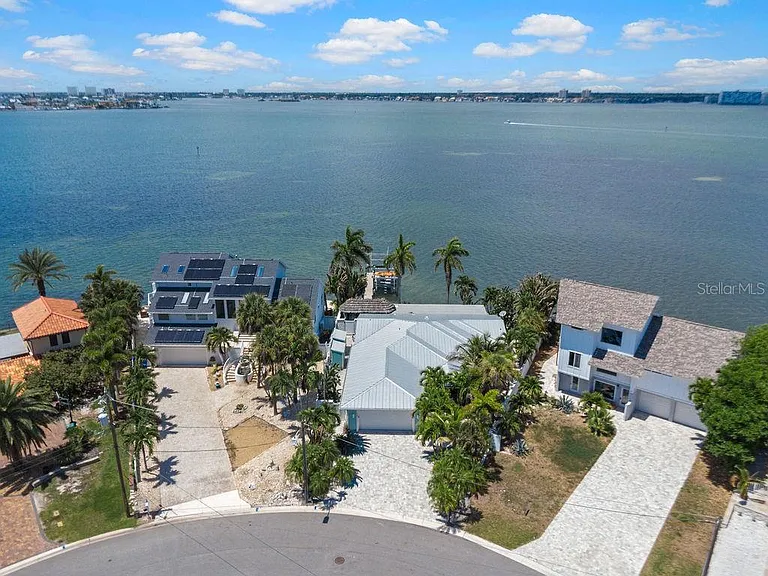 980 Boca Ciega Isle Dr — Photo 3