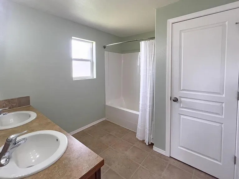 12524 W Pacific Ct — Photo 7