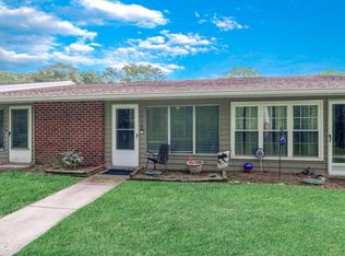 195 E Newcastle Court, Ridge, NY 11961