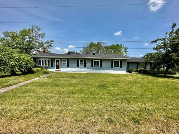5971 E Beth Leroy Rd, East Bethany, NY 14054