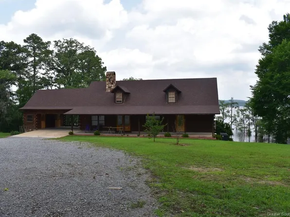 709 Pardee Rd, Campti, LA 71411