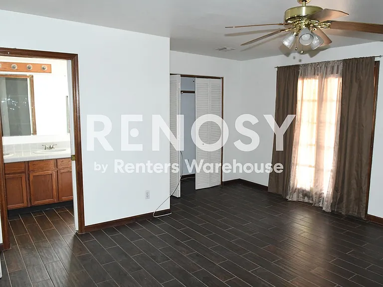 325 W Highland Ave — Photo 12