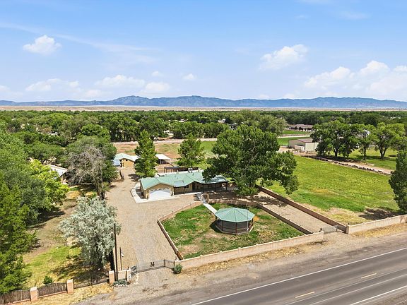 2nd image of 1600 W Bosque Loop