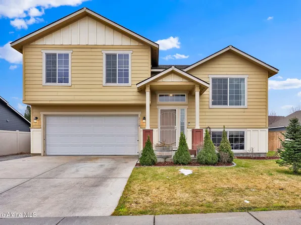 2118 N Teanaway Dr, Post Falls, ID 83854