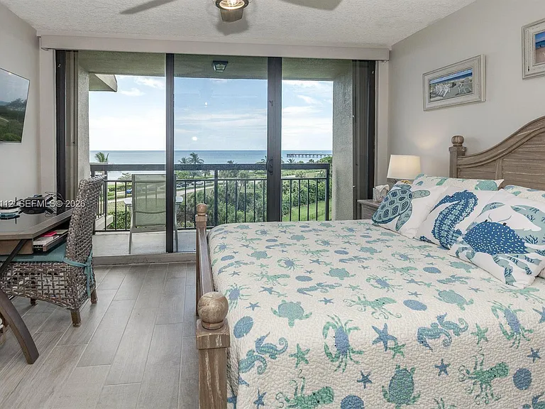 101 S Seas Dr #502 — Photo 18