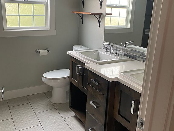 Upstairs bathroom