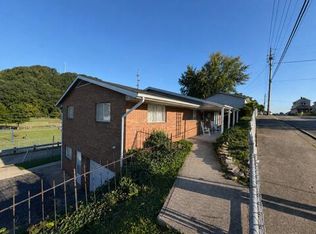 812 Lakeview Ave, New Boston, OH 45662