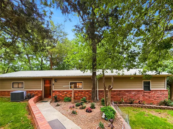 26200 Elm St W, Calumet, OK 73014