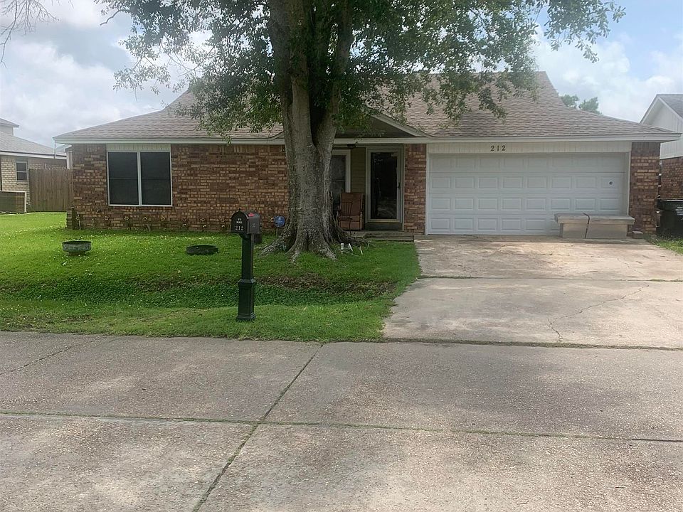 1st image of 212 Hanson Dr