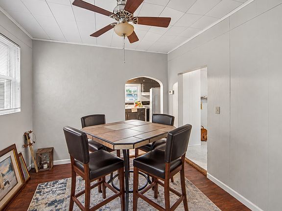 4th image of 2540 Capitol Ave
