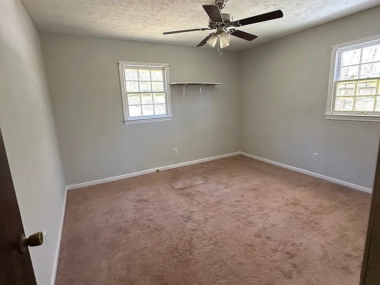 1025 Flint Hill Hwy — Photo 3