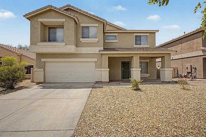 4 bed, 2.5 bath, 2494 sqft, $2,110 — Photo 3