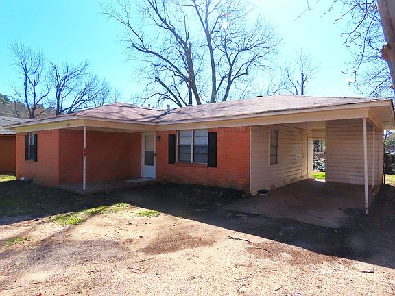 2nd image of 2423 Plume Dr