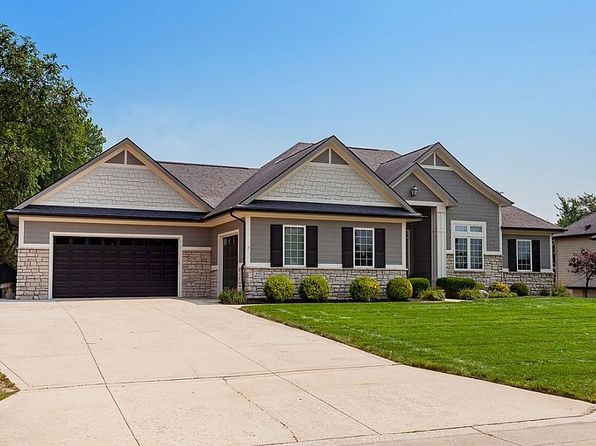 325 Oakwood Dr