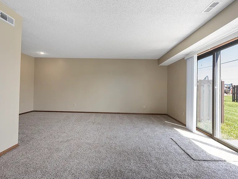 1113 Jeff Cir — Photo 6